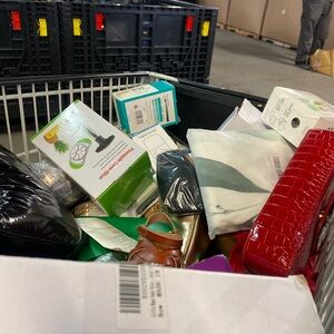 15 pieces mystery box liquidation Walmart amazon target shelf pull